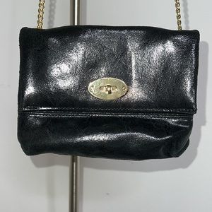 🔹 Vera Pelle Small Shoulder Bag with Gold Metal Chain